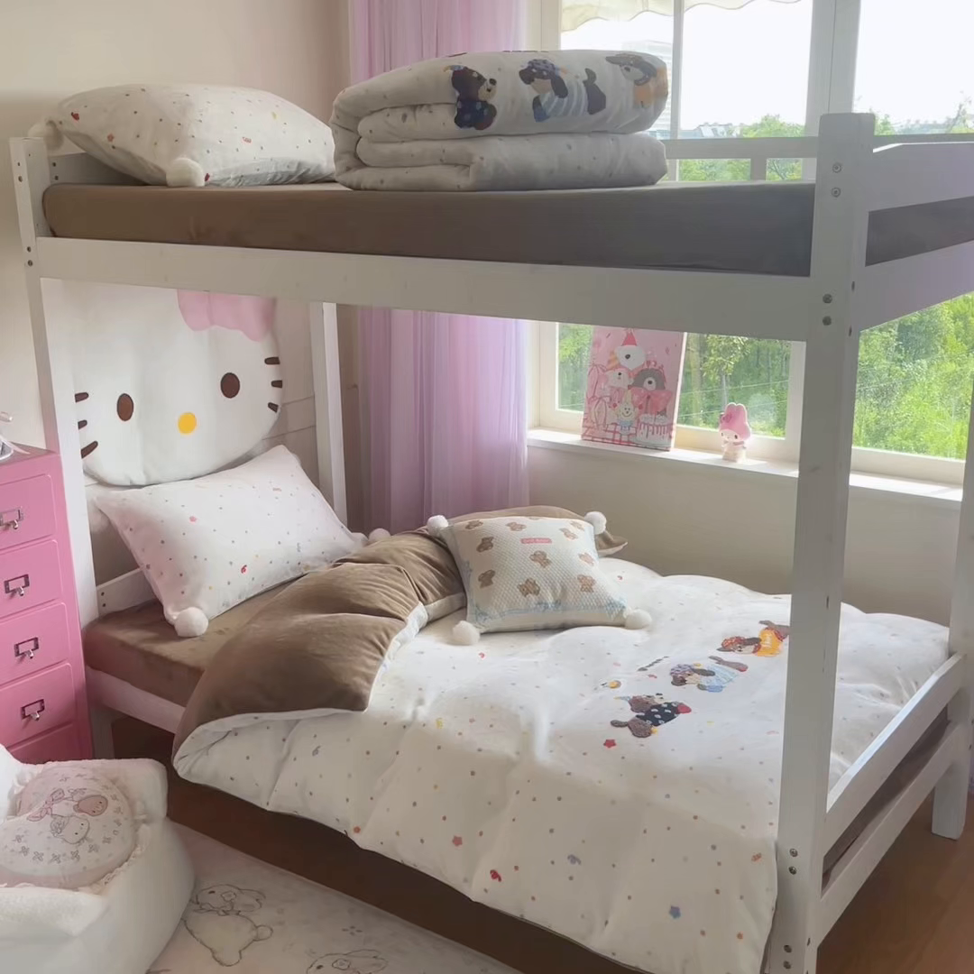 91家纺网 家纺一手货源 找家纺 川悦生活 2025新款绣花牛奶绒毛巾绣四件套-小床 奶昔腊肠