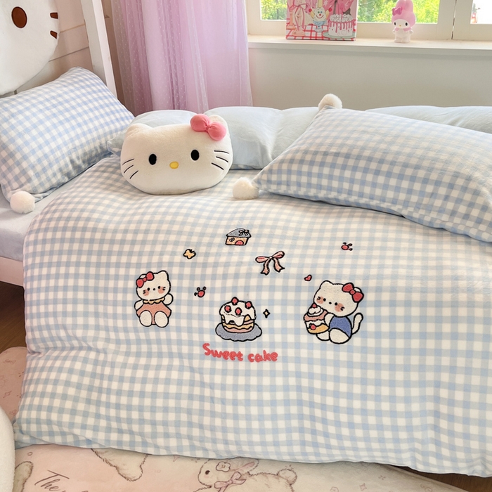 91家纺网 家纺一手货源 找家纺 川悦生活 2025新款绣花牛奶绒毛巾绣四件套-小床 奶心小猫