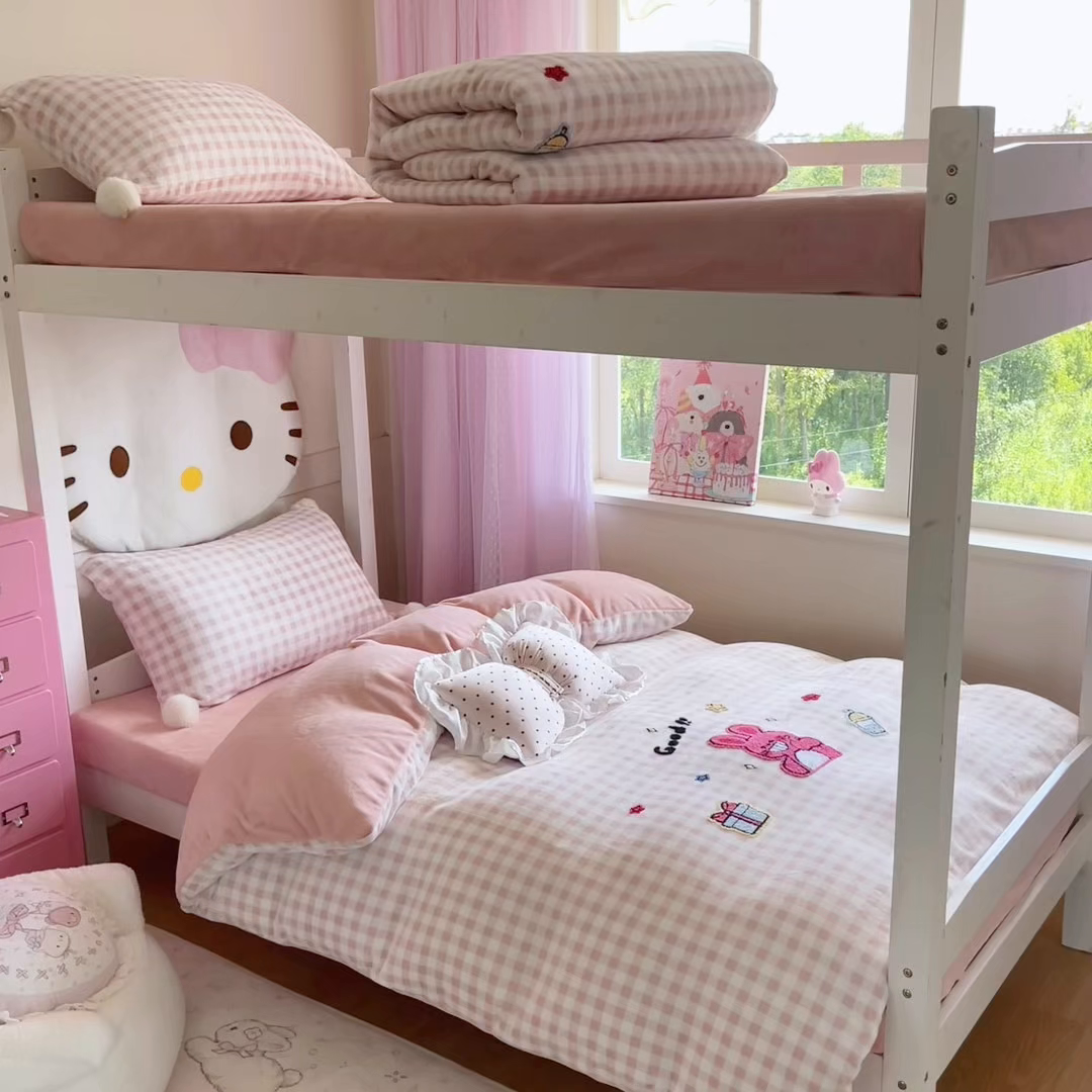 91家纺网 家纺一手货源 找家纺 川悦生活 2025新款绣花牛奶绒毛巾绣四件套-小床 甜茶小兔