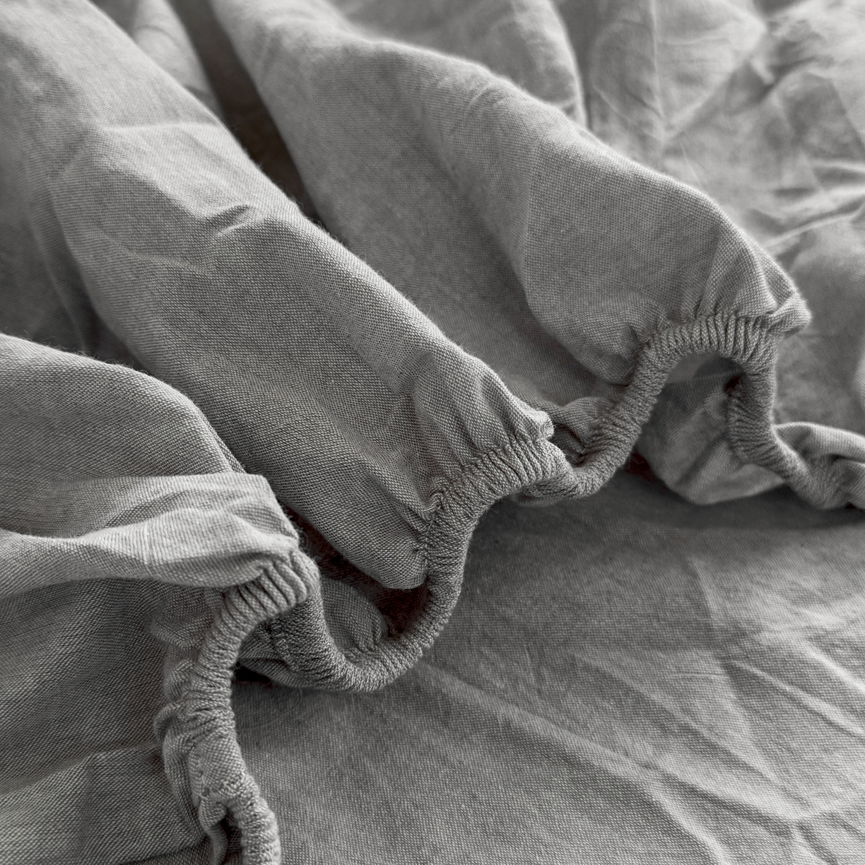 91家纺网 家纺一手货源 找家纺 晚依家纺 2025新款A类色织全棉水洗棉床单单件纯棉格子纯色学生宿舍定制定做 纯色-烟灰