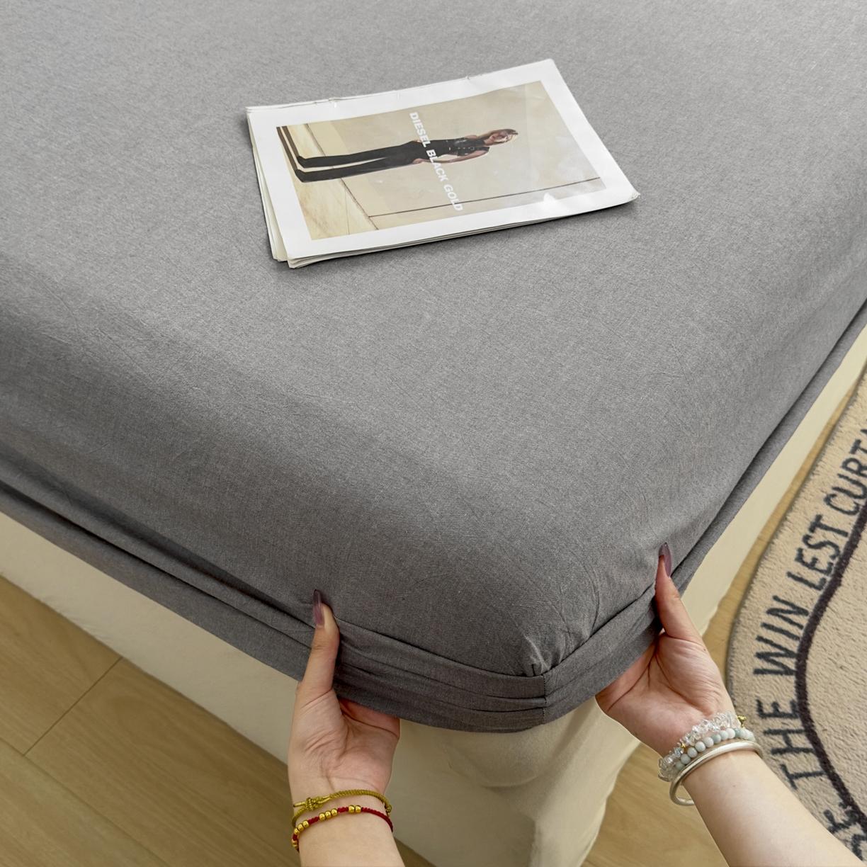 91家纺网 家纺一手货源 找家纺 晚依家纺 2025新款A类色织全棉水洗棉床单单件纯棉格子纯色学生宿舍定制定做 纯色-烟灰