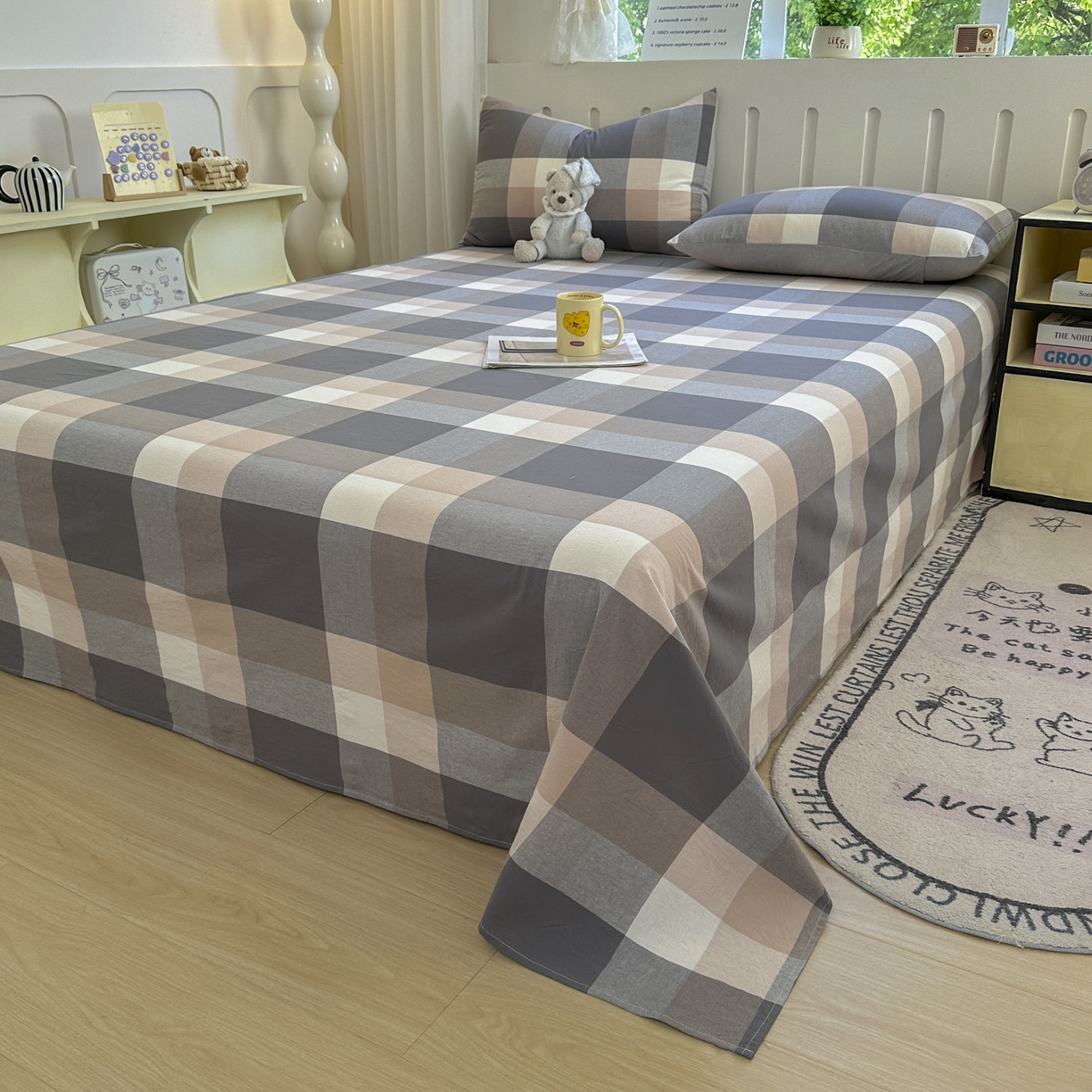 91家纺网 家纺一手货源 找家纺 晚依家纺 2025新款A类色织全棉水洗棉床单单件纯棉格子纯色学生宿舍定制定做 洛伊灰咖大格