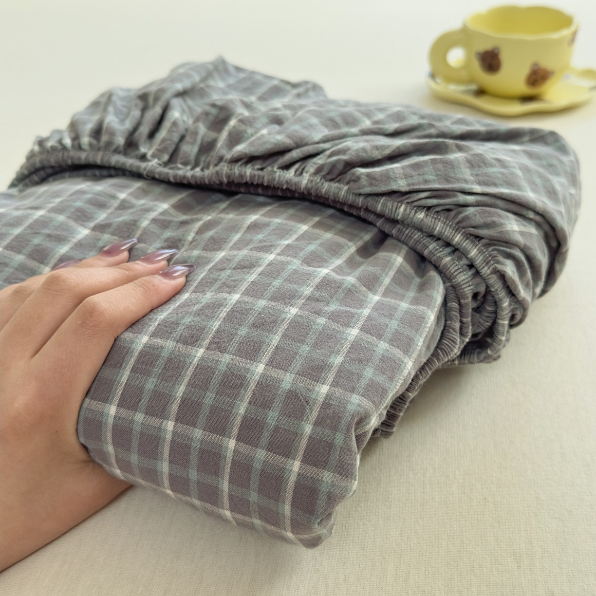 91家纺网 家纺一手货源 找家纺 晚依家纺 2025新款A类色织全棉水洗棉床单单件纯棉格子纯色学生宿舍定制定做 米娜-绿灰