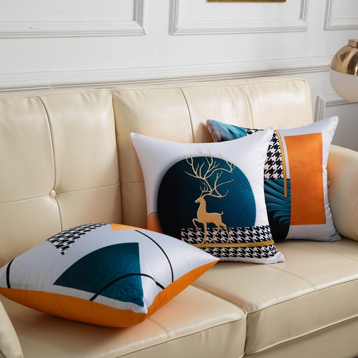 91家纺网 家纺一手货源 找家纺 （总）新奇异 2025新款橙色仿真丝抱枕（支持定制）