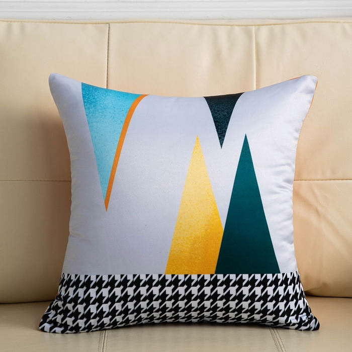 新奇异 2025新款橙色仿真丝抱枕（支持定制） 美漫双峰