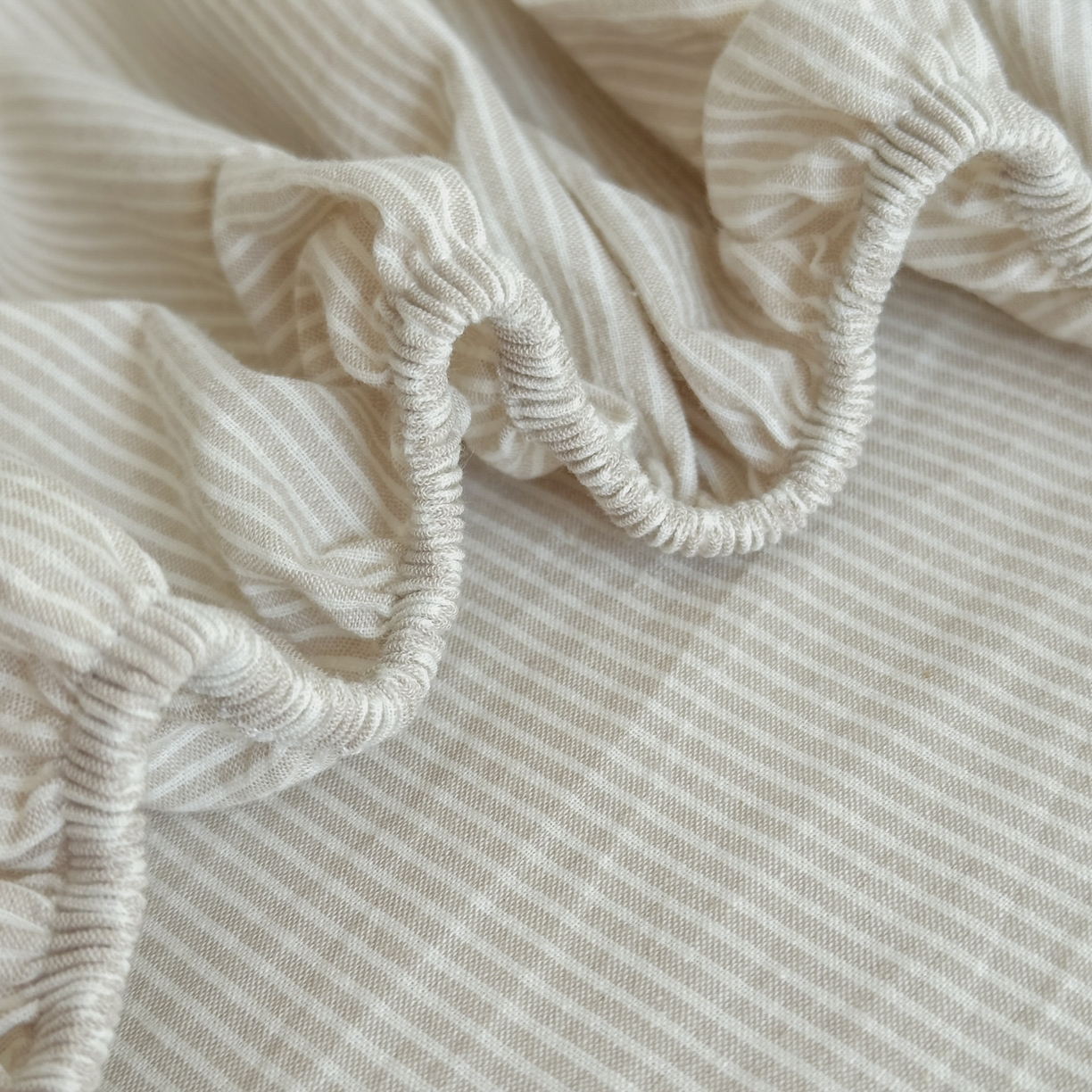 91家纺网 家纺一手货源 找家纺 晚依家纺 2025新款A类色织全棉水洗棉床单单件纯棉格子纯色学生宿舍定制定做 密条-米灰