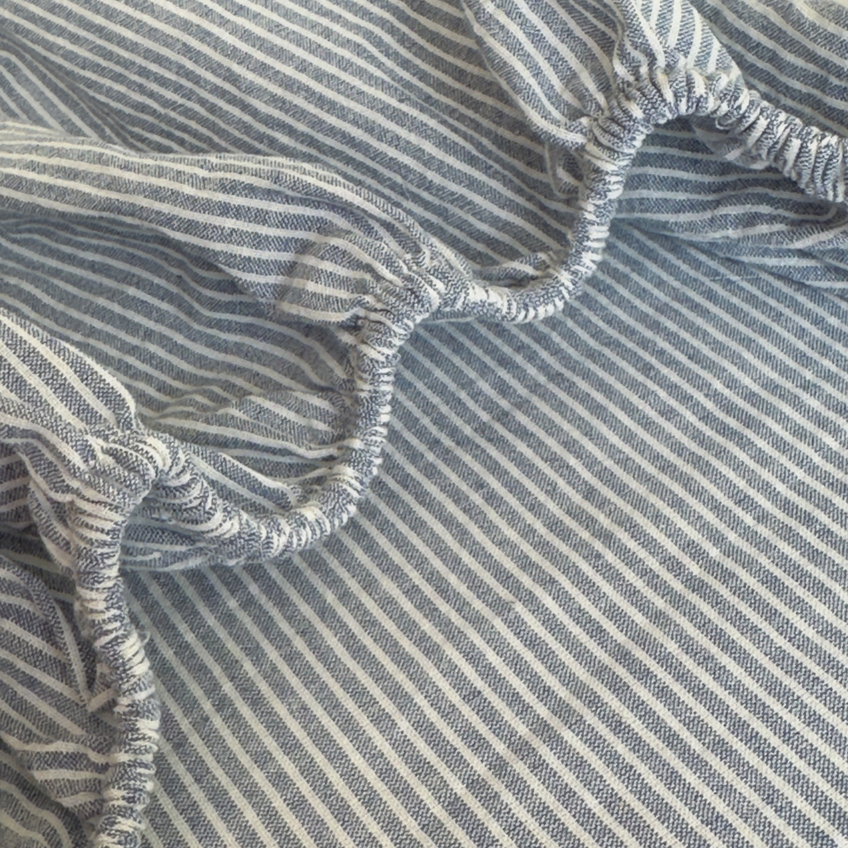 91家纺网 家纺一手货源 找家纺 晚依家纺 2025新款A类色织全棉水洗棉床单单件纯棉格子纯色学生宿舍定制定做 密条-浅蓝