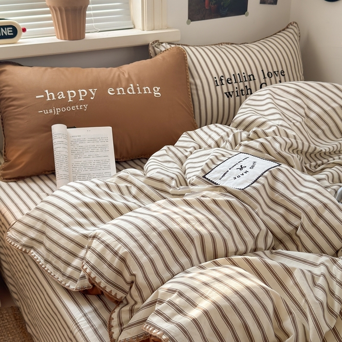 91家纺网 家纺一手货源 找家纺 觅糖家纺 2025新款全棉纯棉三角针刺绣款四件套 条纹-摩卡