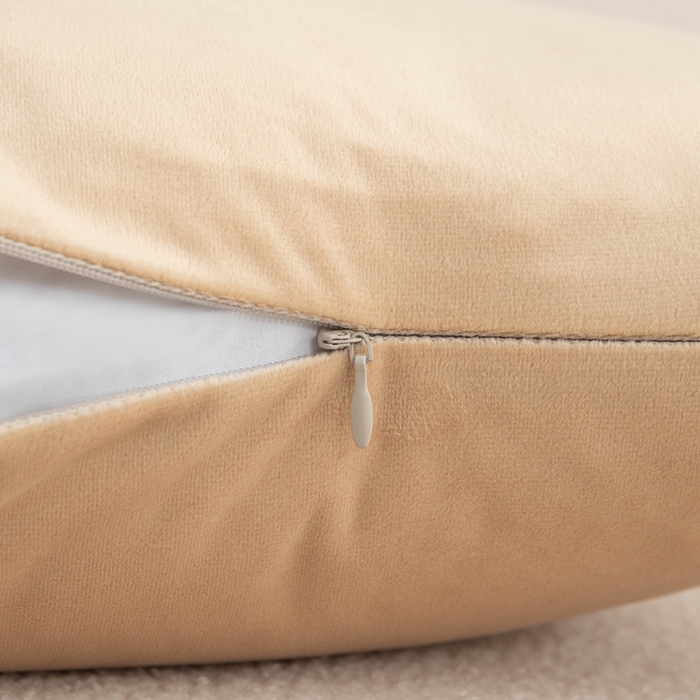 91家纺网 家纺一手货源 找家纺 新奇异 2025新款纯色荷兰绒抱枕 （支持定制） 驼色