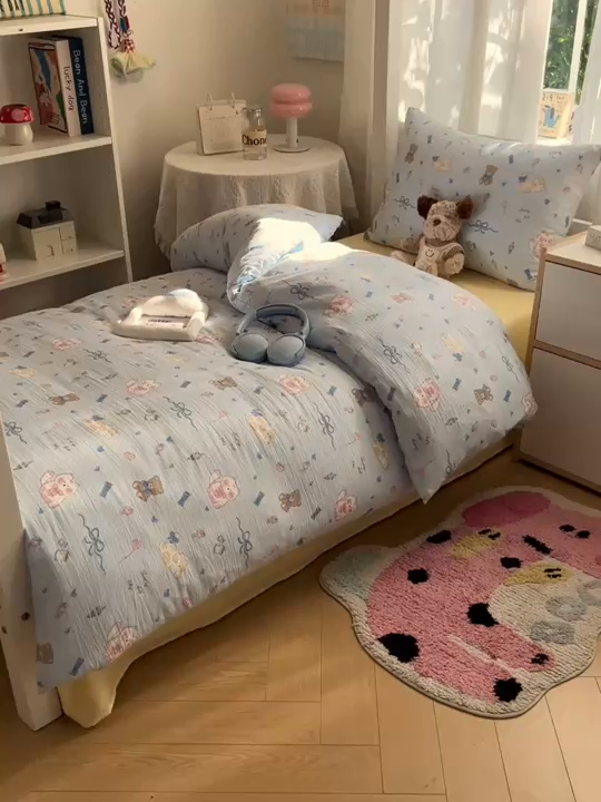 91家纺网 家纺一手货源 找家纺 韩巢家纺 2025新款双层纱学生季床铺单件被套宿舍寝室上下铺三件套 小猫时光篮