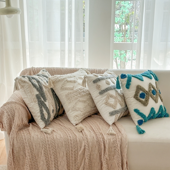 91家纺网 家纺一手货源 找家纺 （总）新奇异 2025新款簇绒流苏抱枕