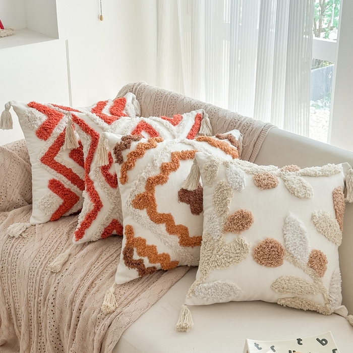 91家纺网 家纺一手货源 找家纺 （总）新奇异 2025新款簇绒流苏抱枕