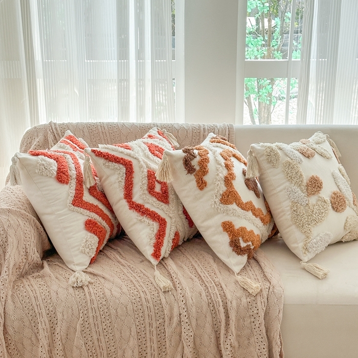 91家纺网 家纺一手货源 找家纺 （总）新奇异 2025新款簇绒流苏抱枕