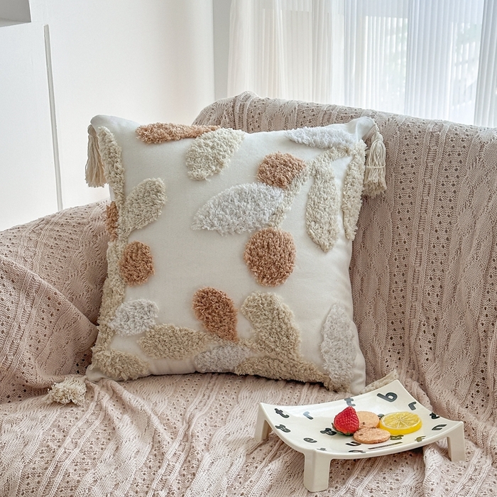 91家纺网 家纺一手货源 找家纺 新奇异 2025新款簇绒流苏抱枕 树叶