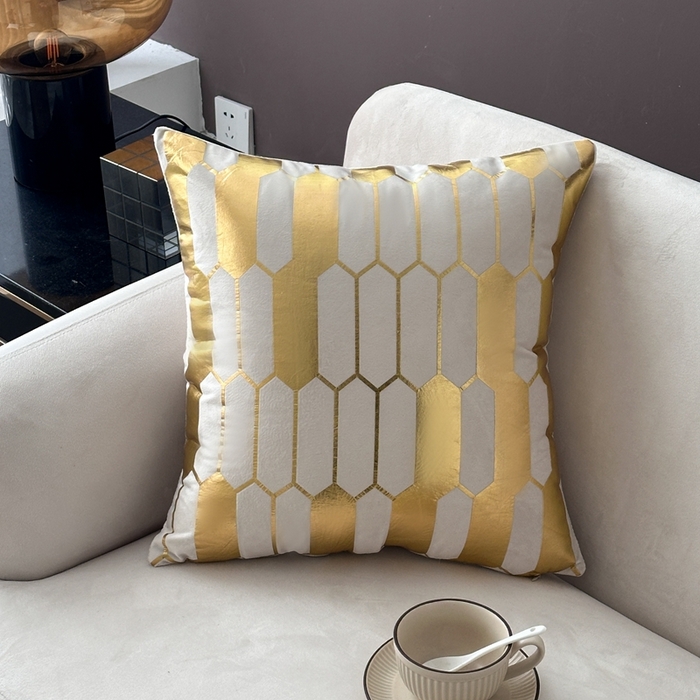 91家纺网 家纺一手货源 找家纺 （总）新奇异 2025新款蜂窝烫金抱枕