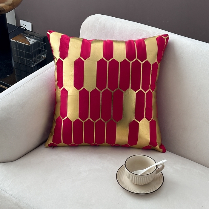 91家纺网 家纺一手货源 找家纺 （总）新奇异 2025新款蜂窝烫金抱枕