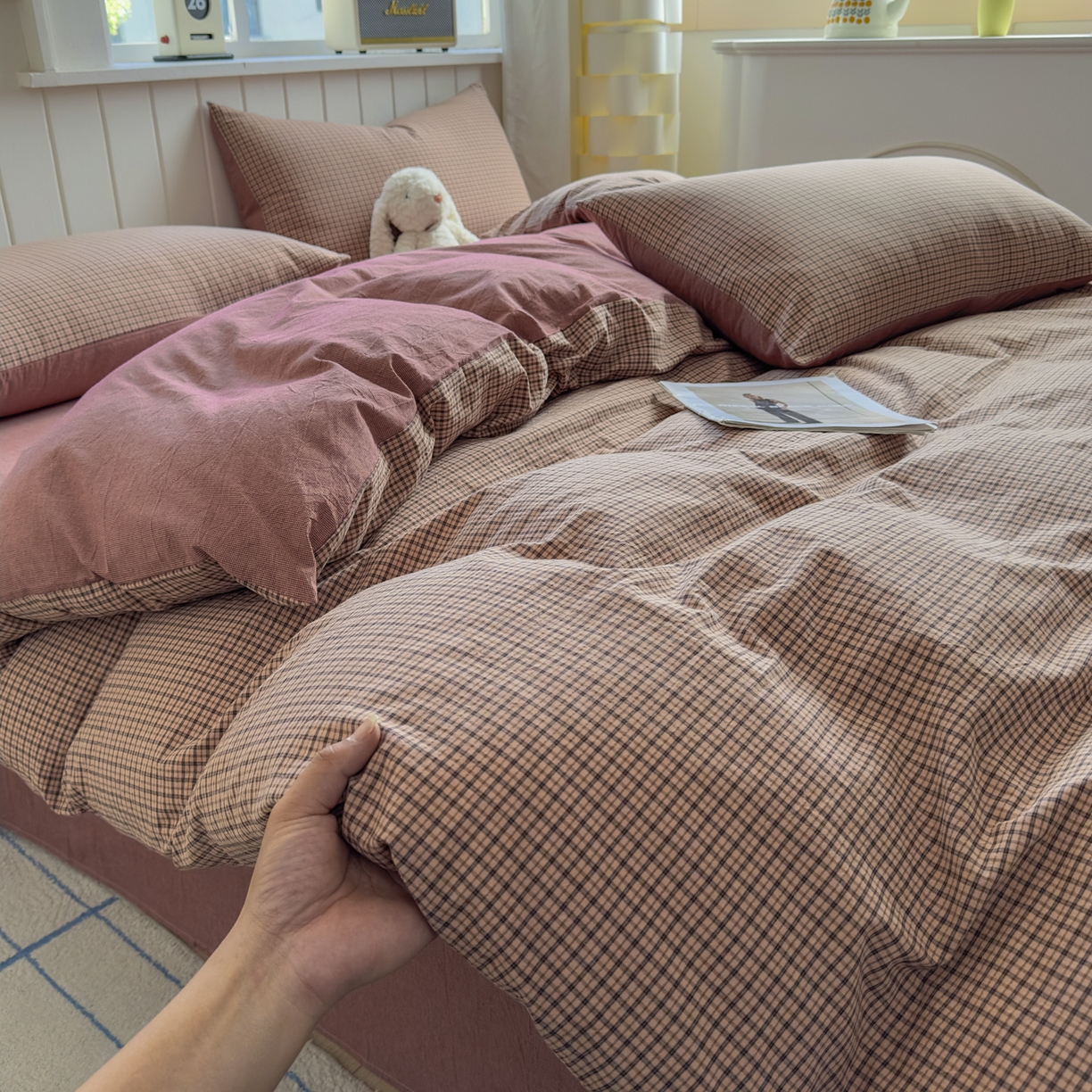 91家纺网 家纺一手货源 找家纺 晚依家纺 2025新款A类全棉色织水洗棉被套单件纯棉格子纯色学生宿舍被罩定制定做 沐风-粉红