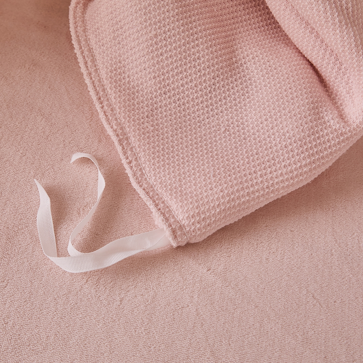 91家纺网 家纺一手货源 找家纺 （总）曼町家居 2025新款羊羔绒牛奶绒毛巾绣四件套