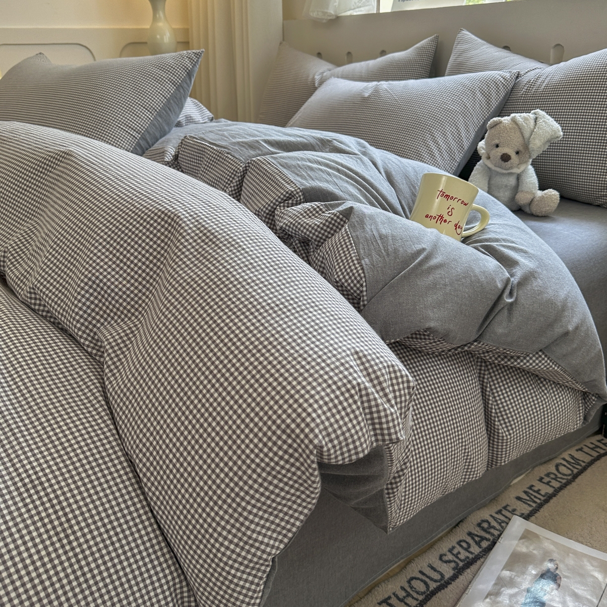 91家纺网 家纺一手货源 找家纺 晚依家纺 2025新款A类全棉色织水洗棉被套单件纯棉格子纯色学生宿舍被罩定制定做 密格-烟灰