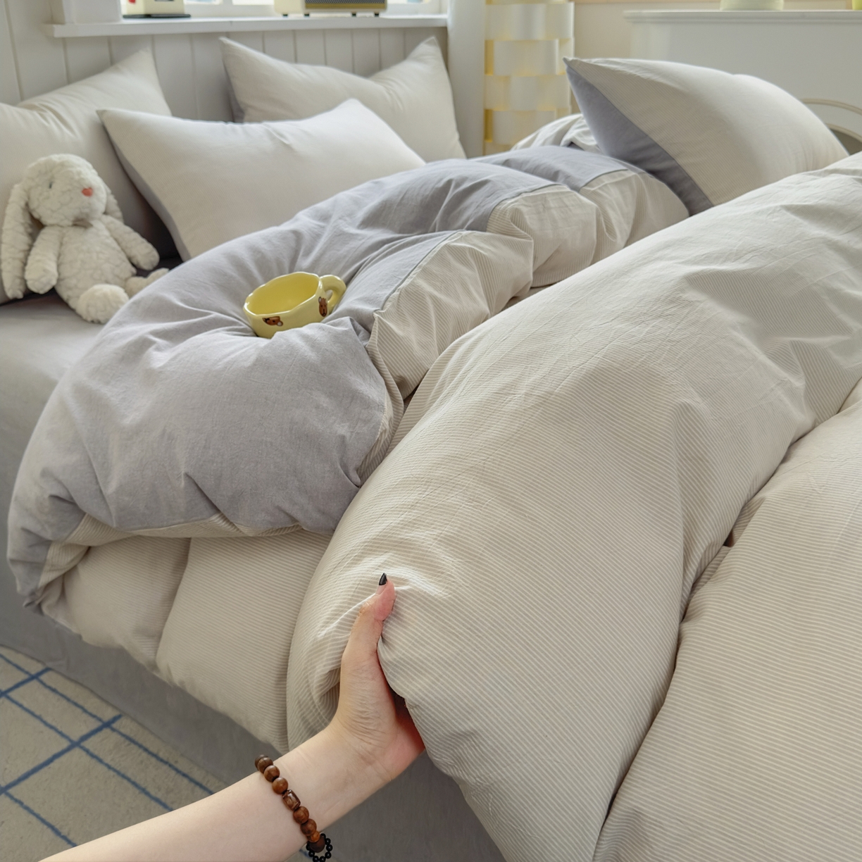 91家纺网 家纺一手货源 找家纺 晚依家纺 2025新款A类全棉色织水洗棉被套单件纯棉格子纯色学生宿舍被罩定制定做 密条-米灰