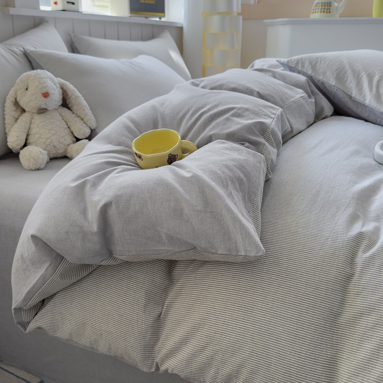 91家纺网 家纺一手货源 找家纺 晚依家纺 2025新款A类全棉色织水洗棉被套单件纯棉格子纯色学生宿舍被罩定制定做 密条-浅灰