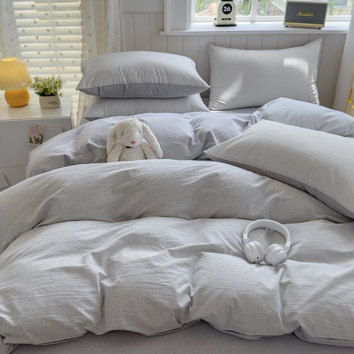 91家纺网 家纺一手货源 找家纺 晚依家纺 2025新款A类全棉色织水洗棉被套单件纯棉格子纯色学生宿舍被罩定制定做 密条-浅灰