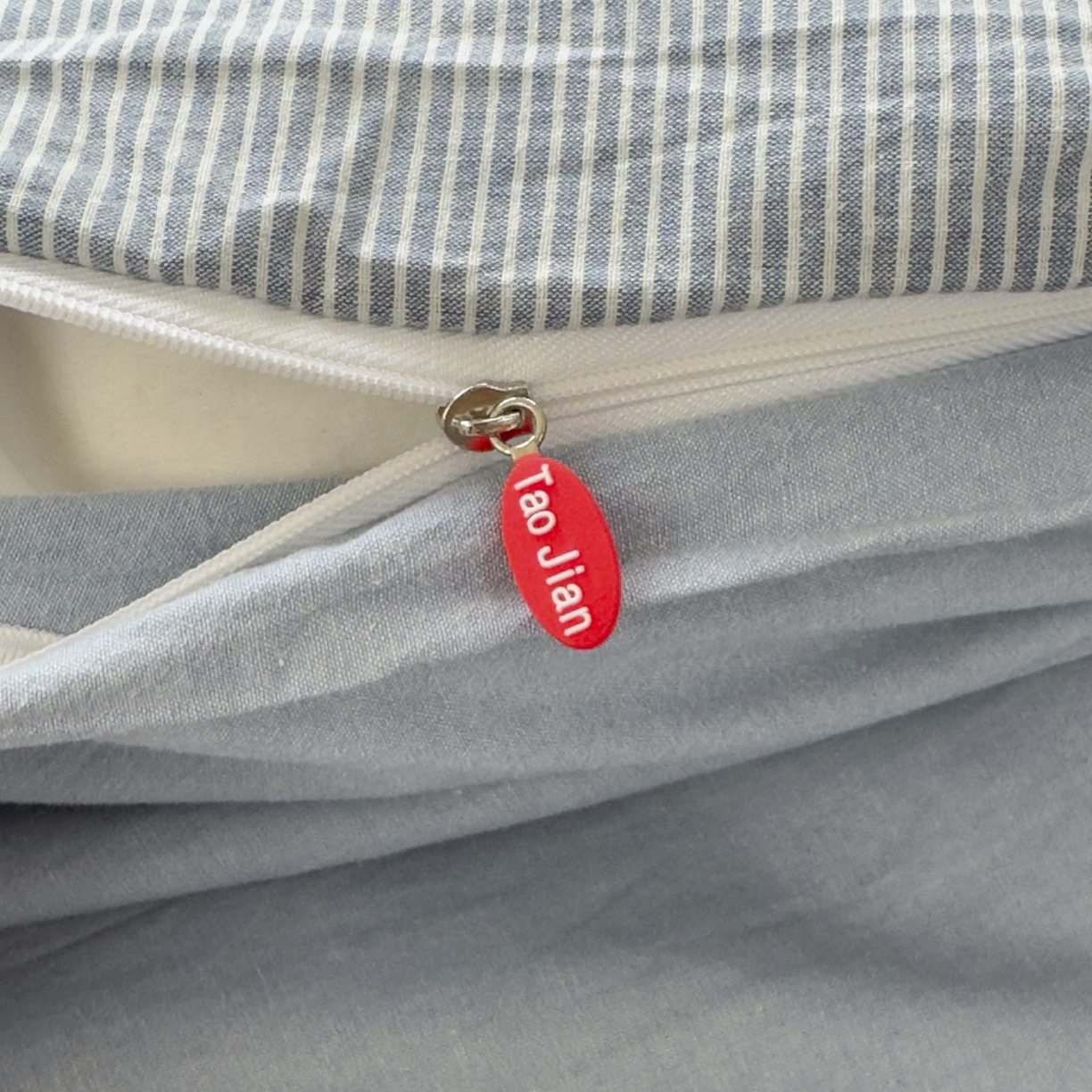 91家纺网 家纺一手货源 找家纺 晚依家纺 2025新款A类全棉色织水洗棉被套单件纯棉格子纯色学生宿舍被罩定制定做 密条-浅蓝