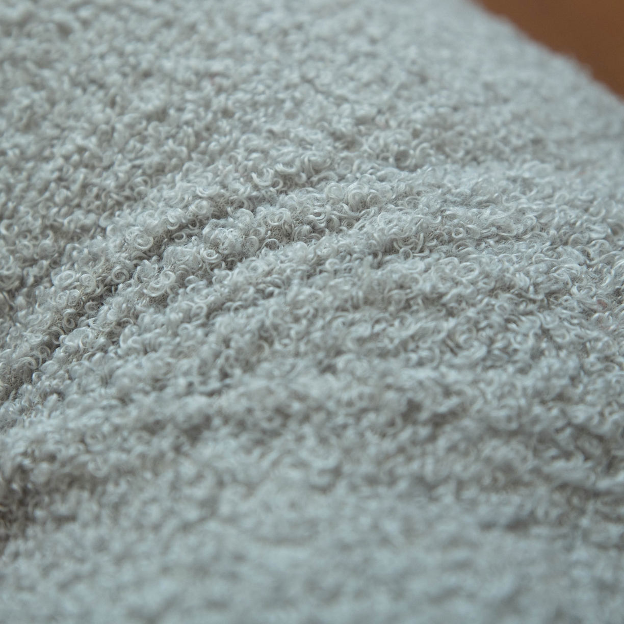 91家纺网 家纺一手货源 找家纺 2025新款泰迪绒蒲团 泰迪绒-蒲团-灰