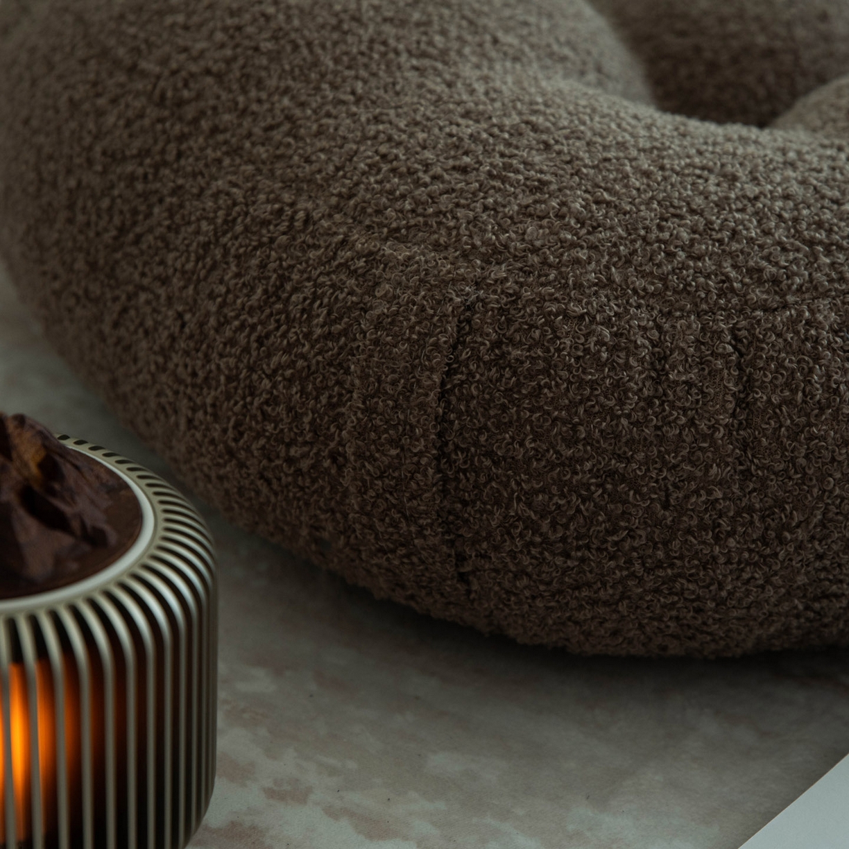 91家纺网 家纺一手货源 找家纺 2025新款泰迪绒蒲团 泰迪绒-蒲团-咖