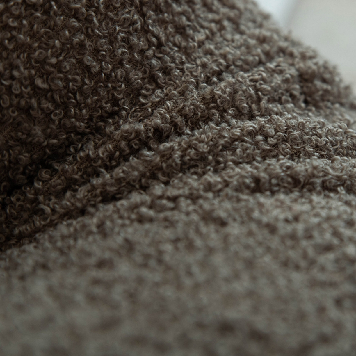 91家纺网 家纺一手货源 找家纺 2025新款泰迪绒蒲团 泰迪绒-蒲团-咖