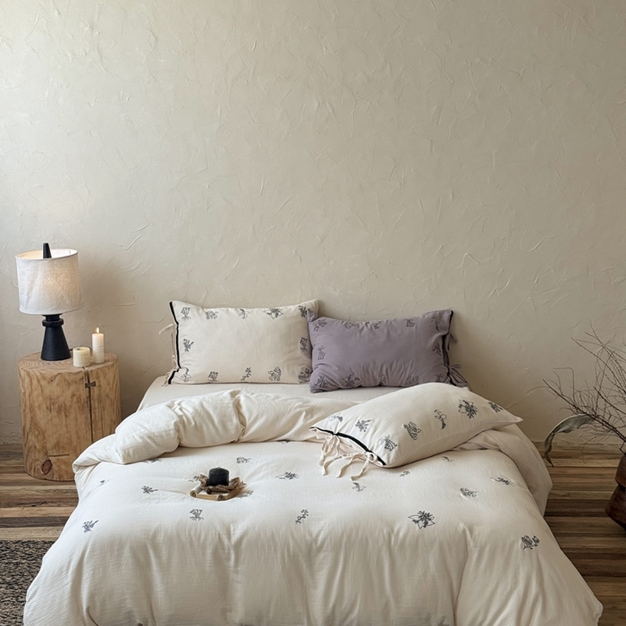 91家纺网 家纺一手货源 找家纺 （总）鹿班2025年秋冬款全棉皱皱纱精密刺绣系列——山塘花（标准会员-20元）