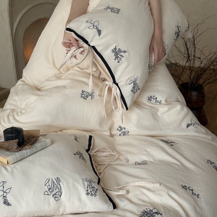 91家纺网 家纺一手货源 找家纺 （总）鹿班2025年秋冬款全棉皱皱纱精密刺绣系列——山塘花（标准会员-20元）