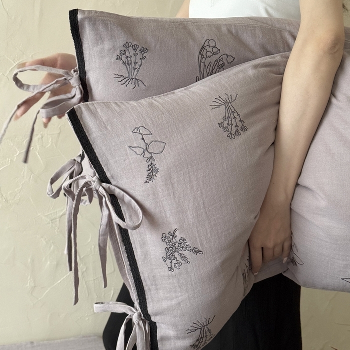 91家纺网 家纺一手货源 找家纺 鹿班2025年秋冬款全棉皱皱纱精密刺绣系列——山塘花 山塘花-紫(标准会员-20元)