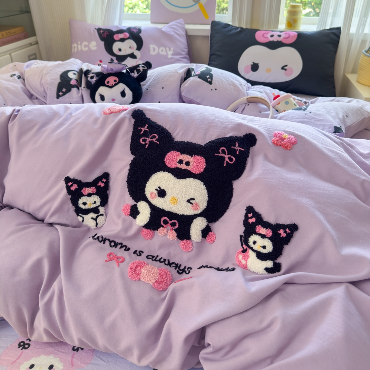 一霖家纺 2025新款高克重云朵棉毛巾绣印绣四件套-小清新系列-第三波 黑库米米