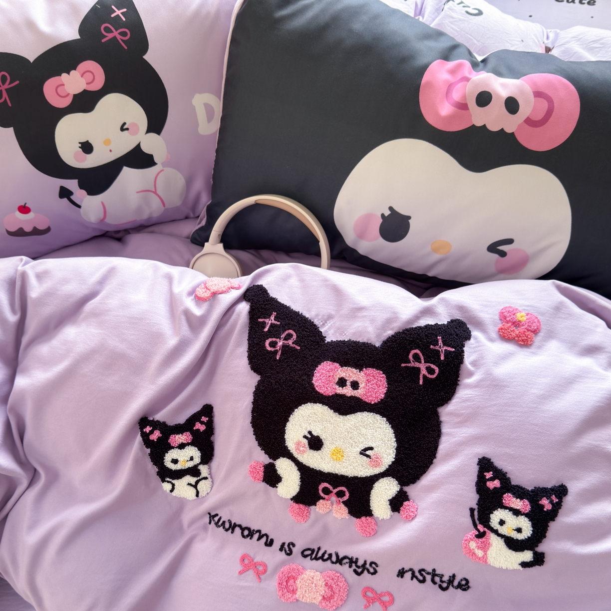 91家纺网 家纺一手货源 找家纺 一霖家纺 2025新款高克重云朵棉毛巾绣印绣四件套-小清新系列-第三波 黑库米米