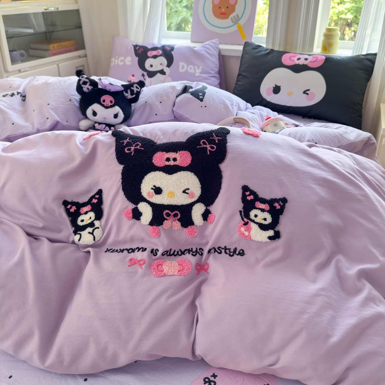 91家纺网 家纺一手货源 找家纺 一霖家纺 2025新款高克重云朵棉毛巾绣印绣四件套-小清新系列-第三波 黑库米米