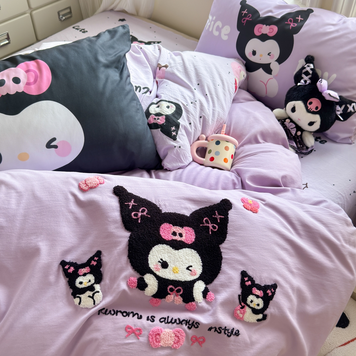 91家纺网 家纺一手货源 找家纺 一霖家纺 2025新款高克重云朵棉毛巾绣印绣四件套-小清新系列-第三波 黑库米米