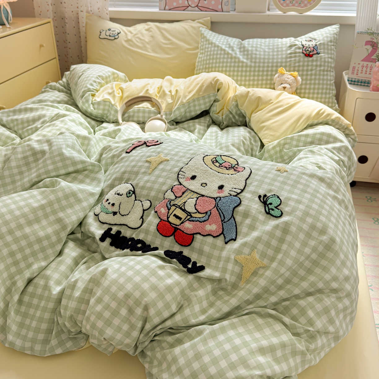 91家纺网 家纺一手货源 找家纺 一霖家纺 2025新款高克重云朵棉毛巾绣印绣四件套-小清新系列-第三波 元气KT