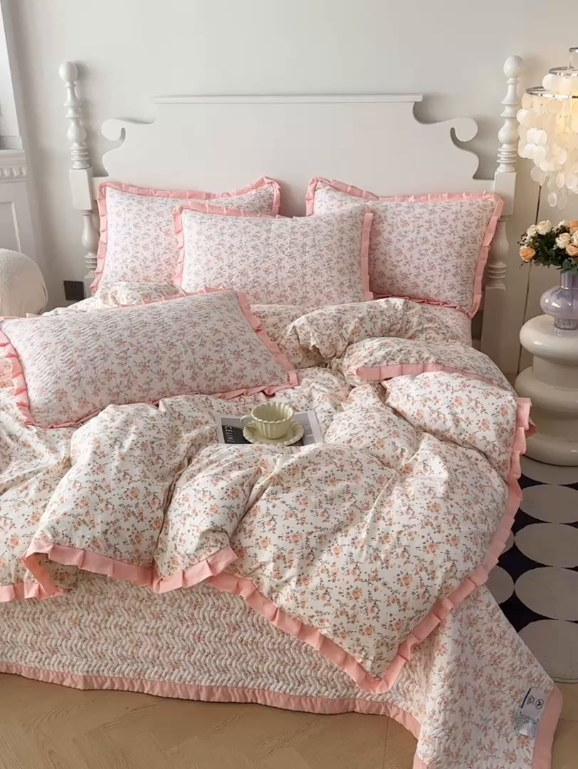 91家纺网 家纺一手货源 找家纺 芷凡家纺2025新款水洗棉双层纱云感棉床盖四件套 花恋