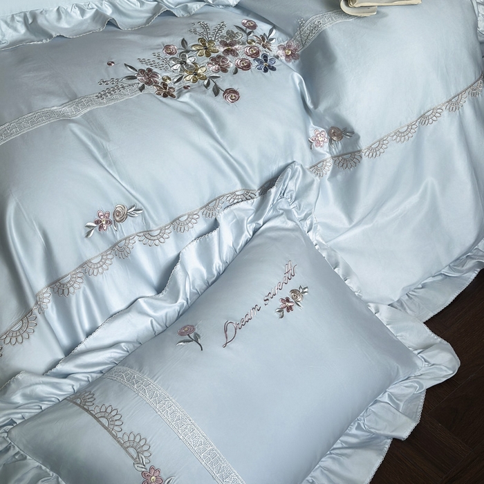 91家纺网 家纺一手货源 找家纺 紫桐 Lila lndus 2025新款50支双股长绒棉纯棉四件套 迷迭花园 迷雾蓝