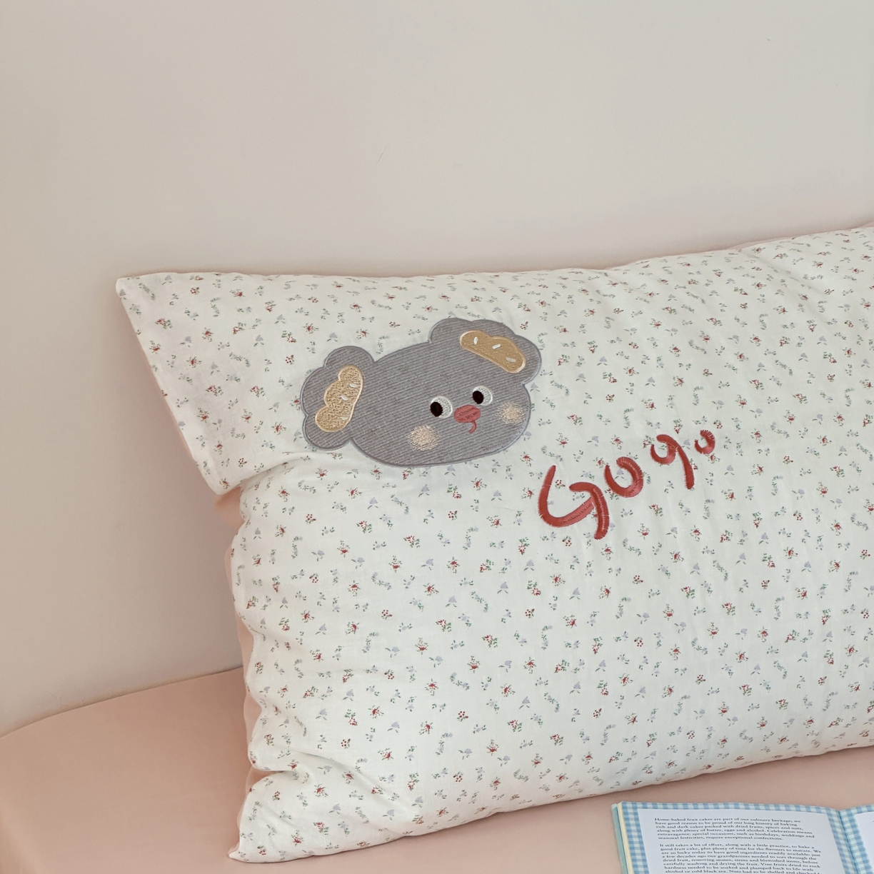 91家纺网 家纺一手货源 找家纺 紫桐 Lila lndus 2025新款双层纱贴布绣四件套 小考拉