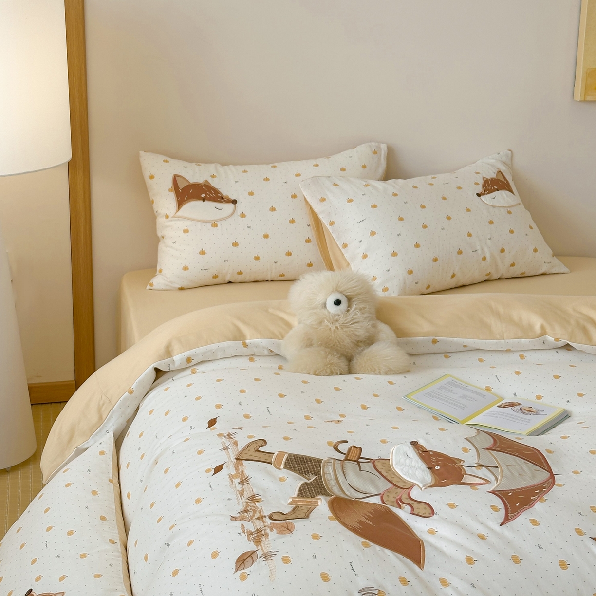 91家纺网 家纺一手货源 找家纺 紫桐 Lila lndus 2025新款双层纱贴布绣四件套 小狐狸