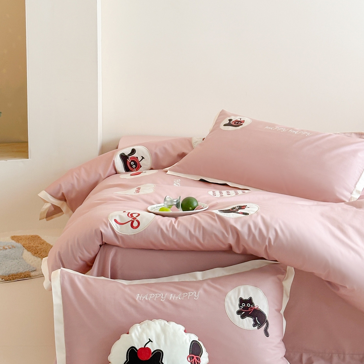 91家纺网 家纺一手货源 找家纺 紫桐 Lila lndus 2025新款50支双股长绒棉纯棉四件套 假日猫咪-粉
