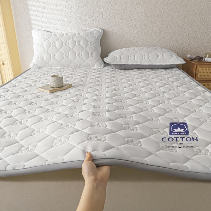 91家纺网 家纺一手货源 找家纺 （总）老帅的工厂店2025新款A类水洗棉珩绣棉花床褥