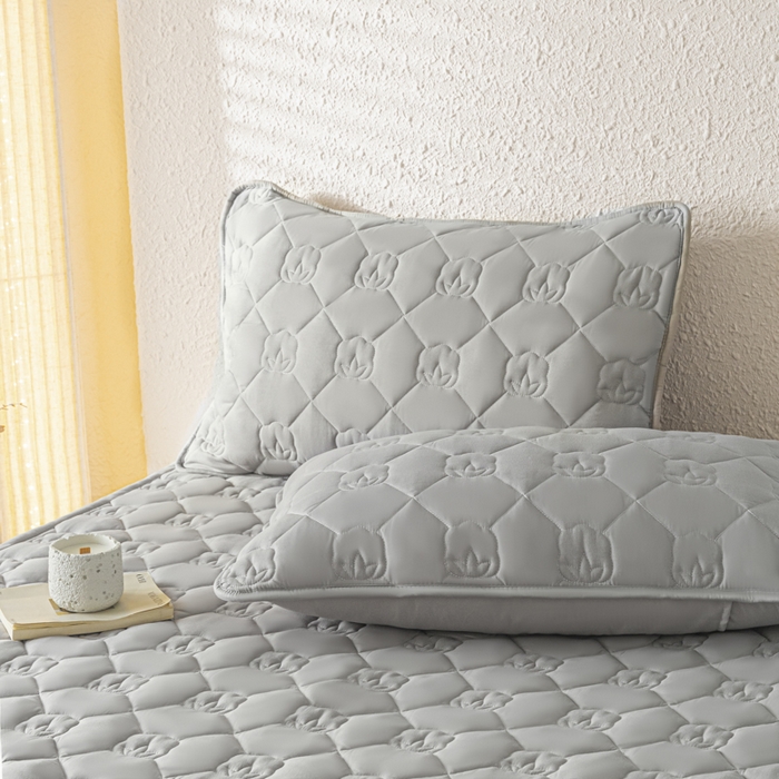 91家纺网 家纺一手货源 找家纺 （总）老帅的工厂店2025新款A类水洗棉珩绣棉花床褥