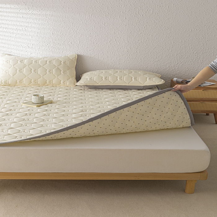 91家纺网 家纺一手货源 找家纺 老帅的工厂店2025新款A类水洗棉珩绣棉花床褥 本色