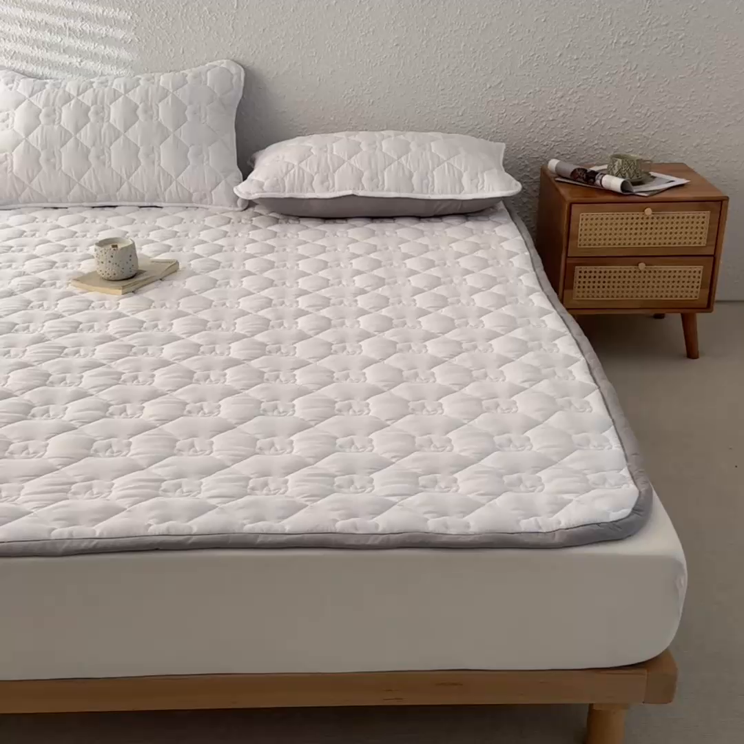 91家纺网 家纺一手货源 找家纺 老帅的工厂店2025新款A类水洗棉珩绣棉花床褥 净白色