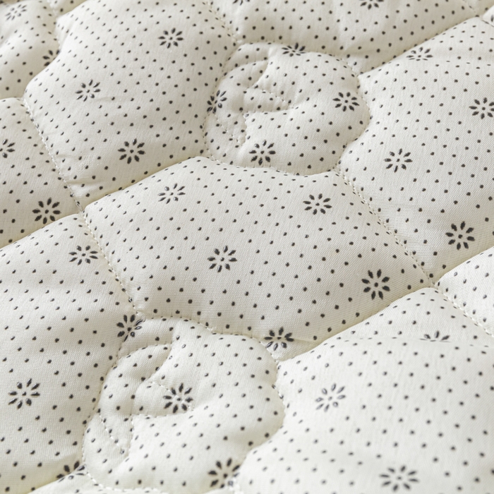 91家纺网 家纺一手货源 找家纺 老帅的工厂店2025新款A类水洗棉珩绣棉花床褥 清新绿