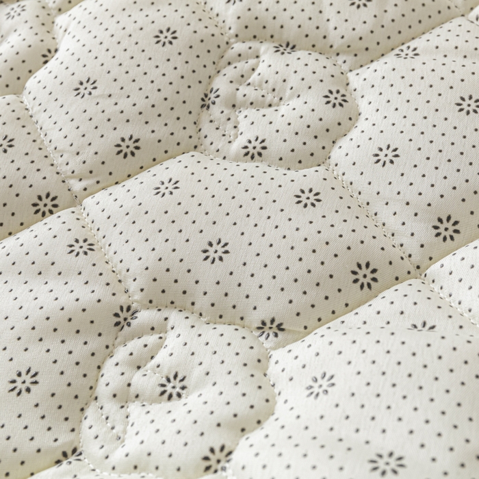 91家纺网 家纺一手货源 找家纺 老帅的工厂店2025新款A类水洗棉珩绣棉花床褥 杏色