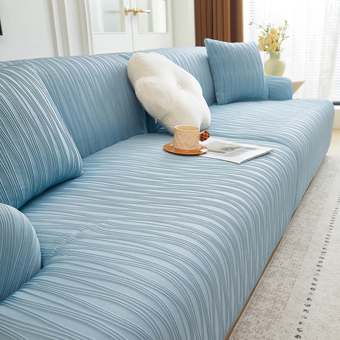 91家纺网 家纺一手货源 找家纺 丝绮鹿 2025新款提花绒沙发套水波纹松紧款 雾蓝